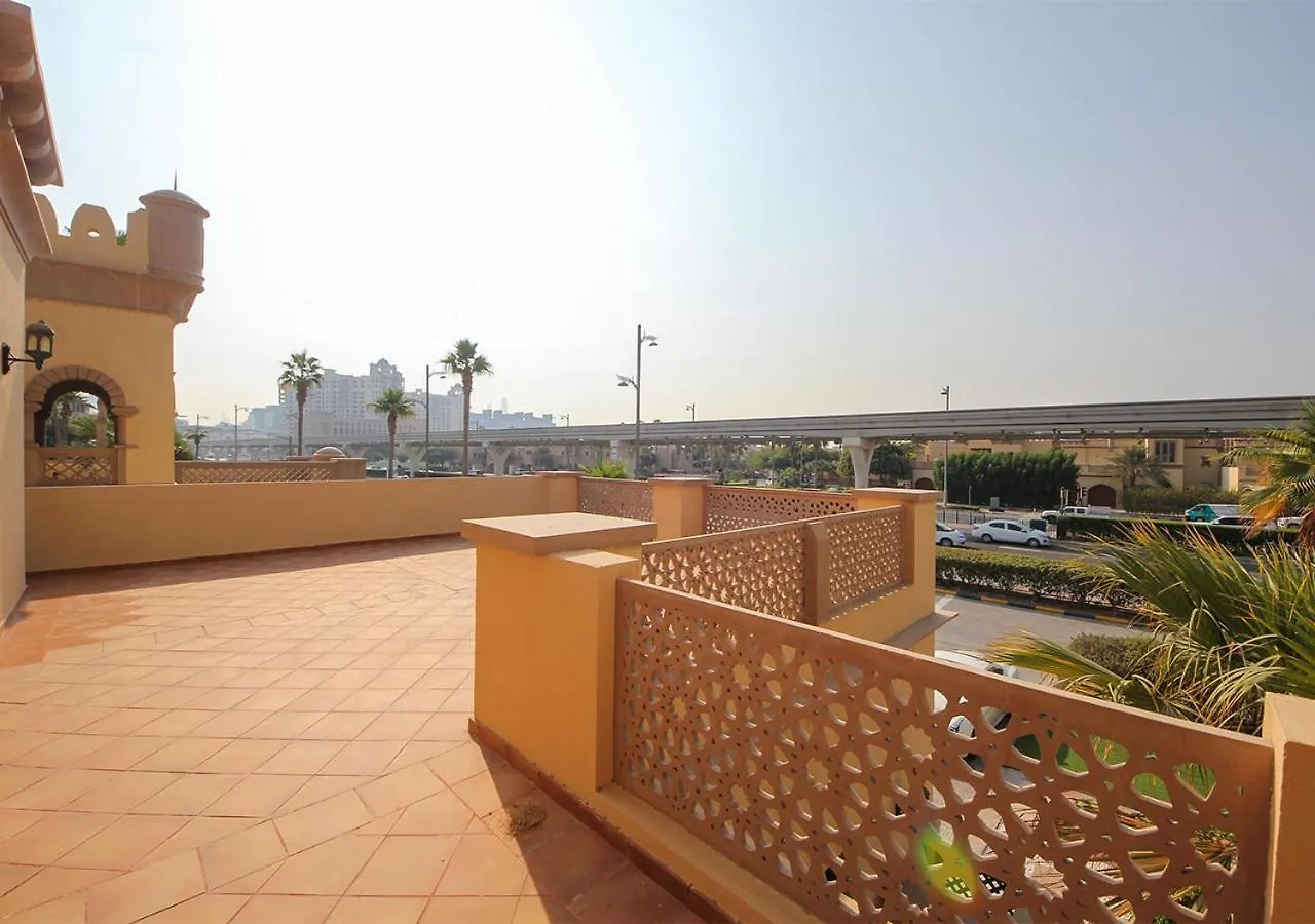 Cozy 4Br Maid Villa At Canal Cove Palm Jumeirah Dubai