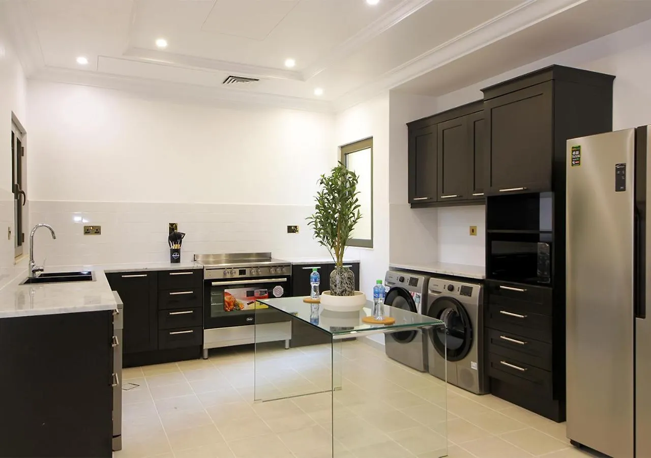 Cozy 4Br Maid Villa At Canal Cove Palm Jumeirah Dubai
