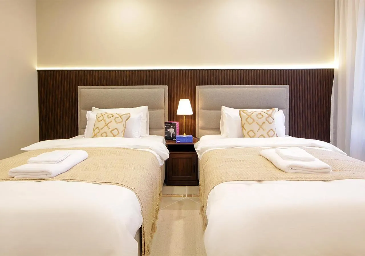 Cozy 4Br Maid Villa At Canal Cove Palm Jumeirah Dubai