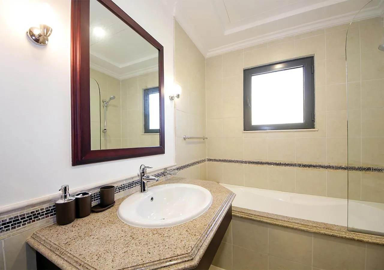 Cozy 4Br Maid Villa At Canal Cove Palm Jumeirah Dubai