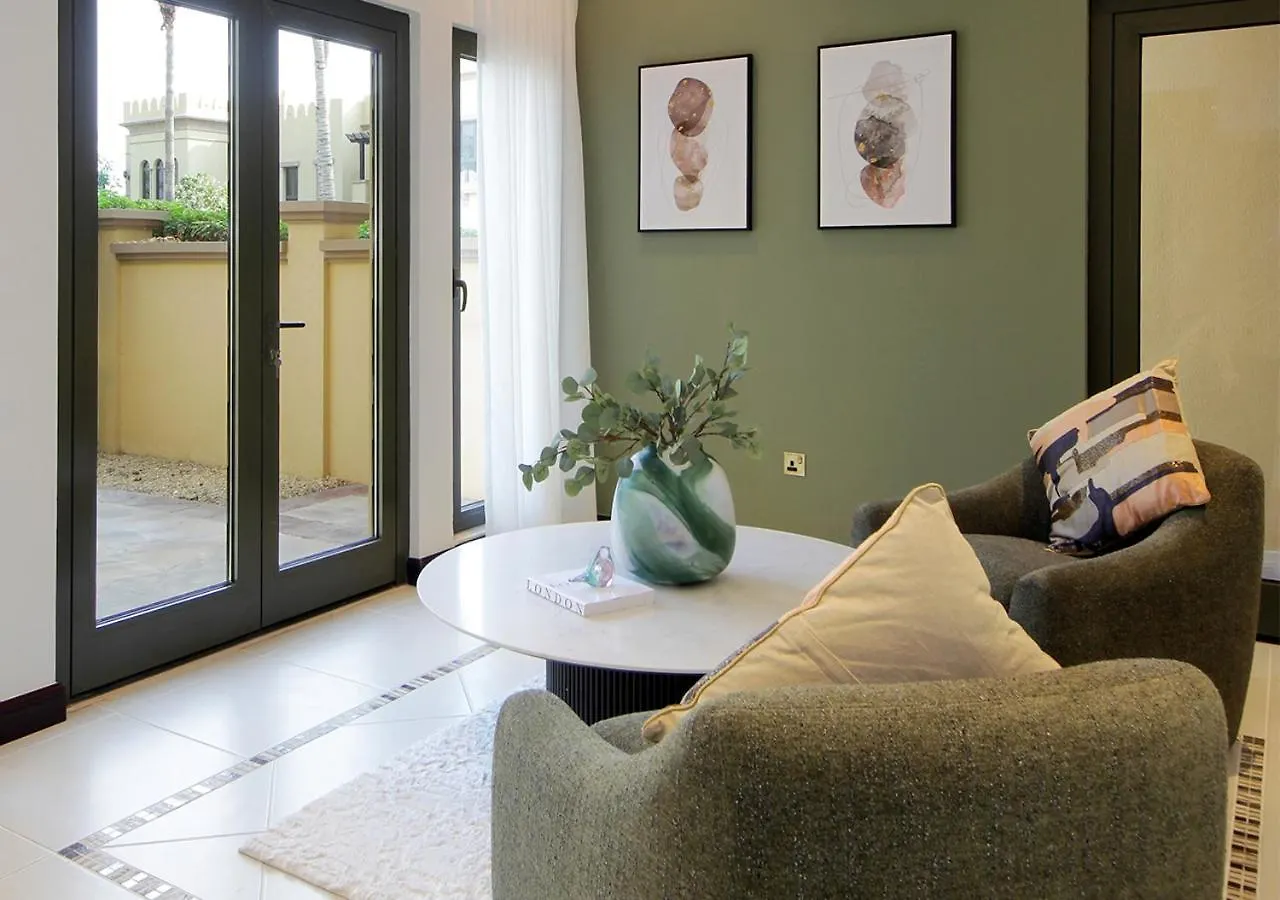 Cozy 4Br Maid Villa At Canal Cove Palm Jumeirah Dubai